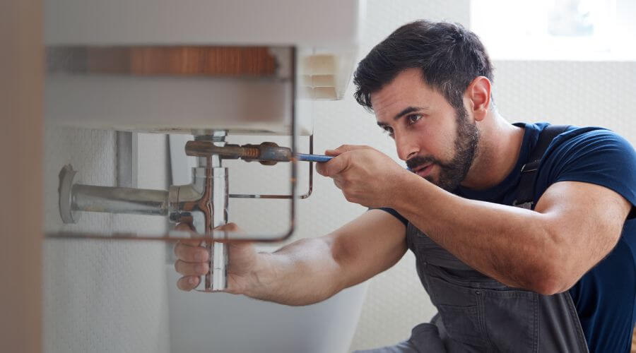Expert burst pipe repair services in Verden, OK